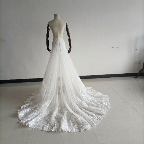 美品！ オーバードレス/スカートのみ ホワイト レース ロングトレーン  