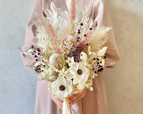 アネモネとダリアのパンパスグラスウェディングブーケ/ドライフラワー