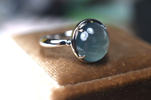 a16 受注製作 k18金ホワイトゴールド 天然 藍水 グアテマラ産 本翡翠 リング 指輪 ご褒美 プレゼント 3枚目の画像