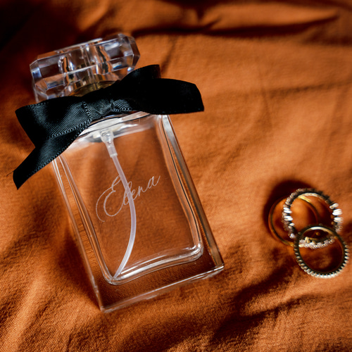 名入れ彫刻】席札にも♪ ミニ香水ボトル その他オーダーメイド Eleven