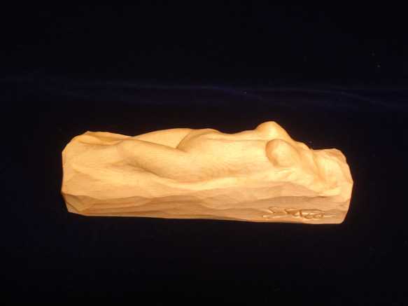 木彫刻 アート『 夢 』 トルソ 裸婦 芸術 アート 女性 ハンドメイド 松 手彫り 彫刻 7枚目の画像