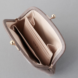 送料無料 Waxing Leather 小さい財布 ミニマム 革巻き がま口 ミニ財布 口金 ガマ口 グレージュ 5枚目の画像