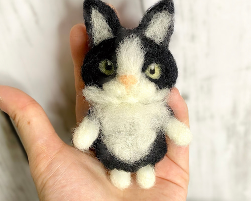 羊毛フェルト】初めてサンにオススメ！白黒ハチワレ猫の作り方