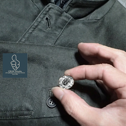 オリジナルボタン 銀ボタン 植物唐草 フラット シャツ ジャケット 袖 服飾 大人 おしゃれ ダンディ クール 銀製品 5枚目の画像