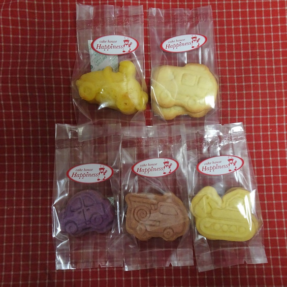 フエルト製バスのケースに乗り物焼き菓子5袋詰め合わせ(^^♪ 3枚目の画像