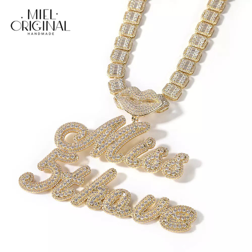 名入れ♡バゲットキラキラ ヒップホップ イニシャル ネックレス ゴールド 手作り 名入れ♡バゲットキラキラ ヒップホップ イニシャル ネックレス