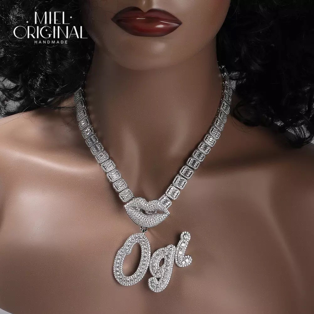 名入れ✨キラキラ バゲットチェーン リップ キスマーク  