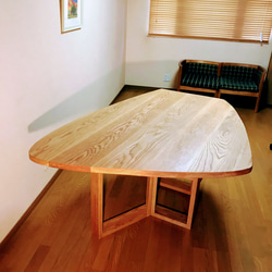 広葉樹154x113cmボックス脚無垢材変形テーブル(M21-1type) 4枚目の画像