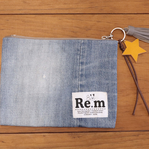 I51 デニムリメイク カラビナつき ポーチ ♡ フレンチブル I51 デニム