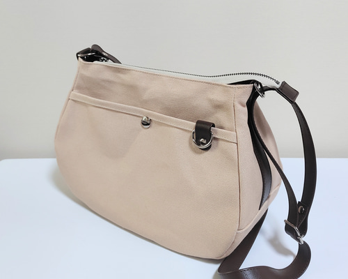 ♡専用♡ マチ広ふりるバッグ　マチ付きポーチ　ショルダー紐　ハンドメイド 専用 マチ広ショッパー型バッグ ハンドメイド｜Yahoo!フリマ（旧