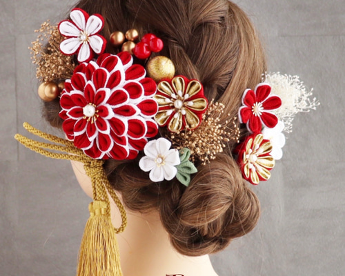 受注制作) つまみ細工髪飾り 結婚式 成人式深紅と白の大きな8センチの