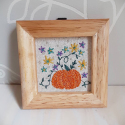 刺繍フレーム★ハロウィンかぼちゃ　壁飾り　インテリア雑貨