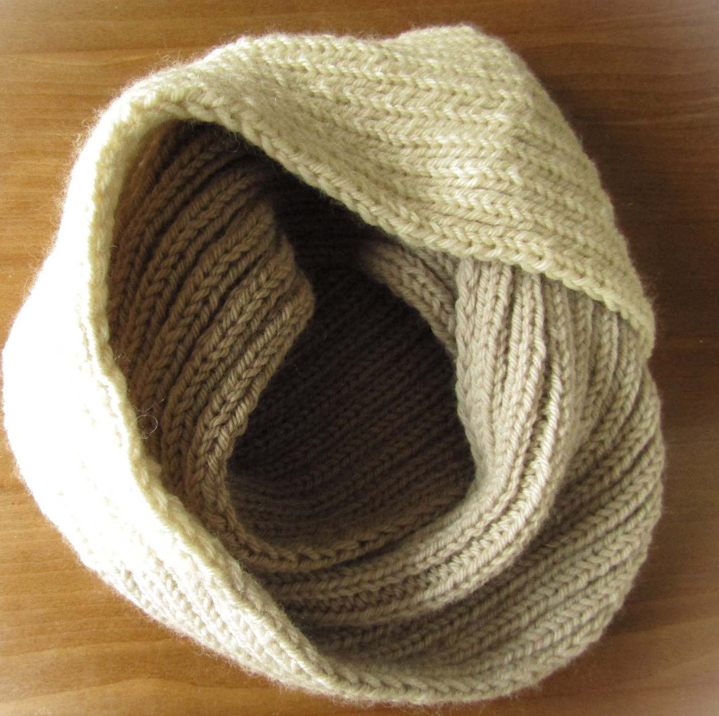 ❁手編み❁３色メリノウールマフラー(ベージュ系)