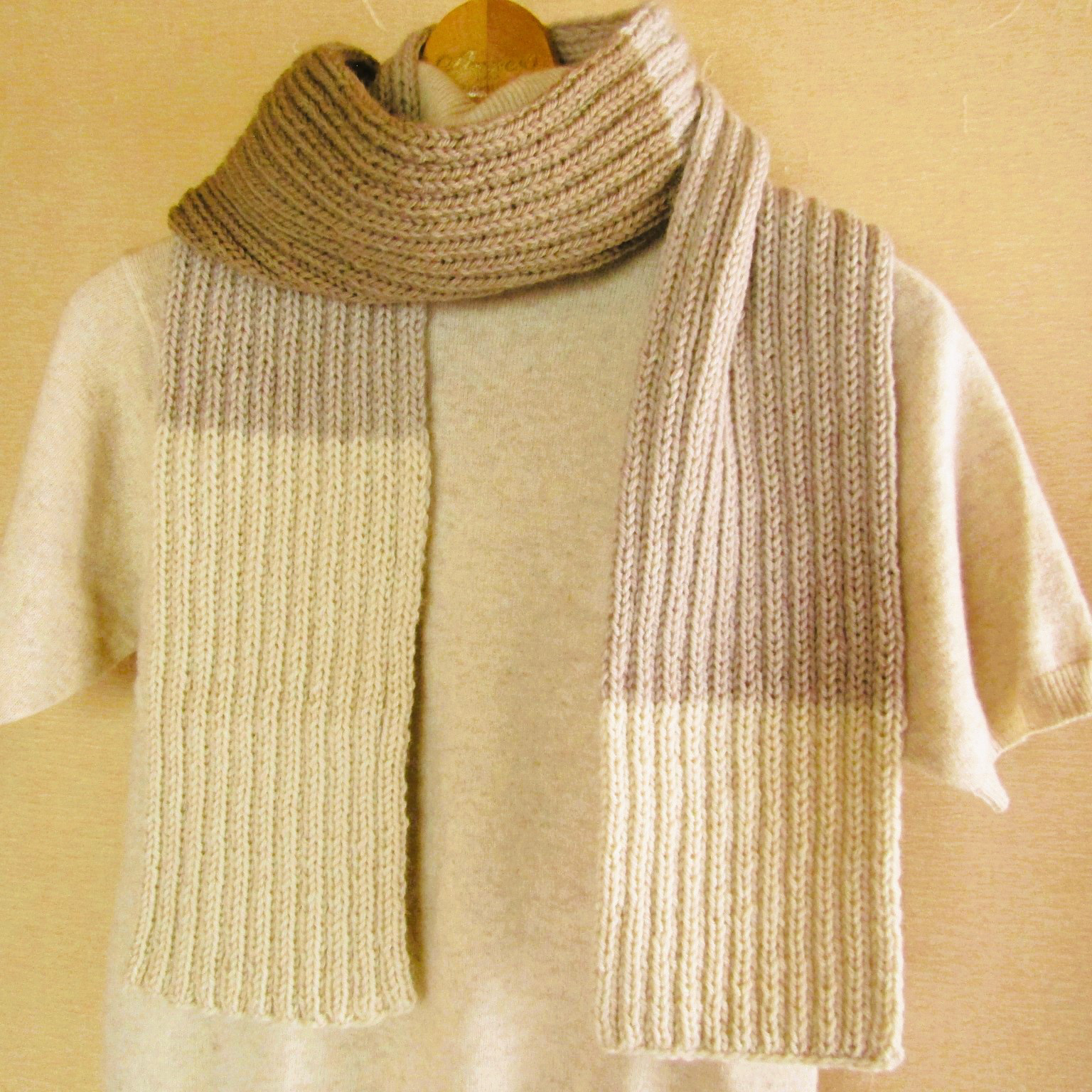 ❁手編み❁３色メリノウールマフラー(ベージュ系)