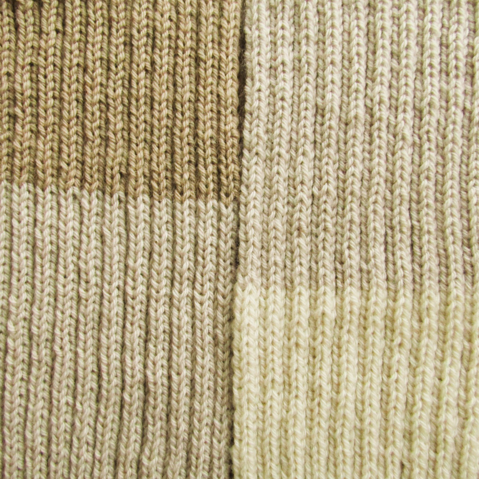 ❁手編み❁３色メリノウールマフラー(ベージュ系)