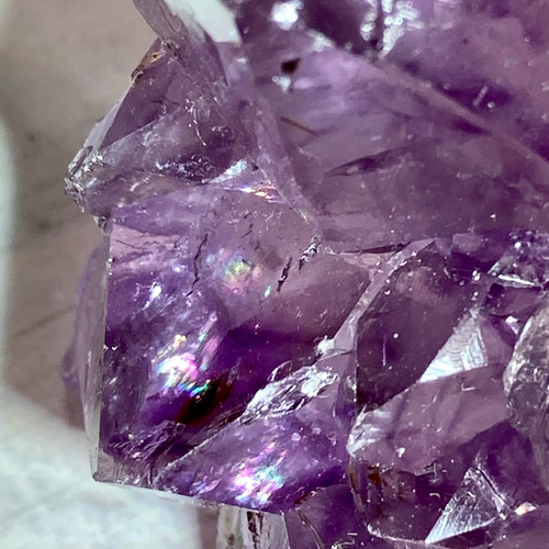 愛の守護石✨レインボー　ゲーサイト内包　アメジスト　クラスター 愛の守護石✨レインボー ゲーサイト内包 アメジスト クラスター
