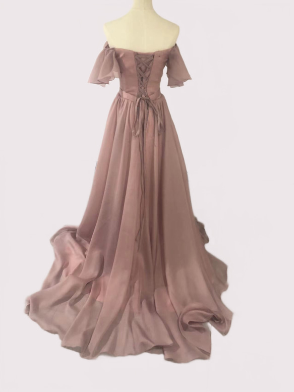 ウェディングドレス 薄ピンク カラードレス オフショル ラッフルフリル 可愛い 前撮り 3枚目の画像
