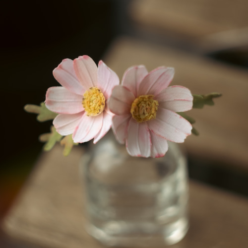 秋運ぶ 布花 ピンク コスモス ブローチ ブローチ くるみのこにわ 通販