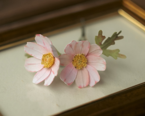 FOXEYお花のブローチ♡キャンディピンク⭐️新品未使用⭐️ レース編み いちごのブローチ *red*ピンクのお花 ブローチ 花てまり