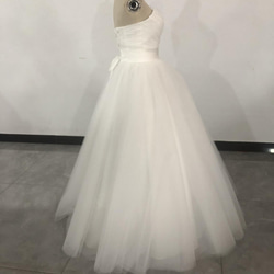大人気 再々販 可愛い ハートカット チュールタック 素敵なウエディングドレス フロア丈 結婚式 衣 3枚目の画像
