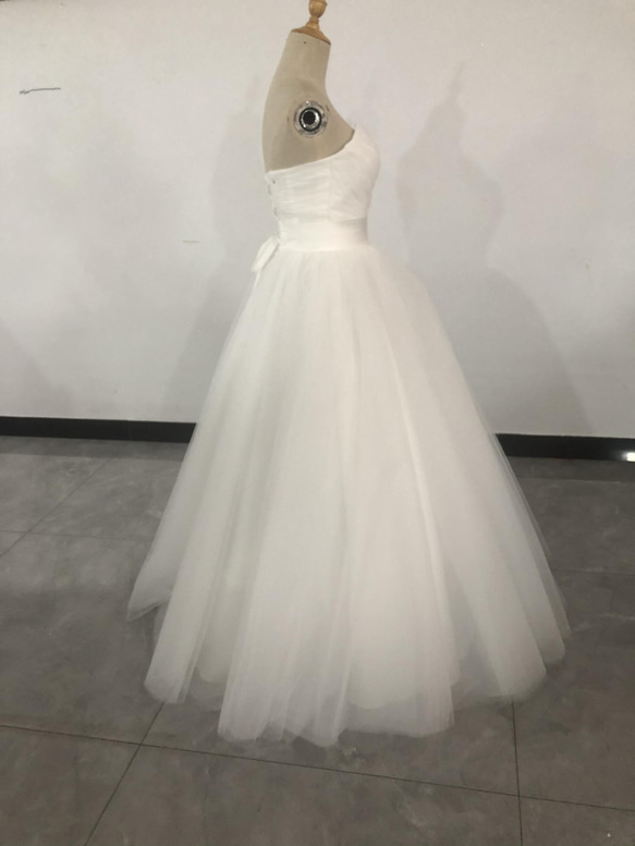 大人気 再々販 可愛い ハートカット チュールタック 素敵なウエディングドレス フロア丈 結婚式 衣 3枚目の画像