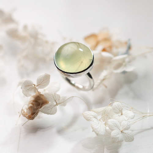 大ぶりのぶどう石 プレナイトのシルバーリング (Silver950/天然石/指輪