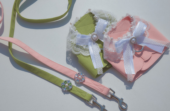 Lace Collar Harness + Leash (Flower Petal Pink) 9枚目の画像