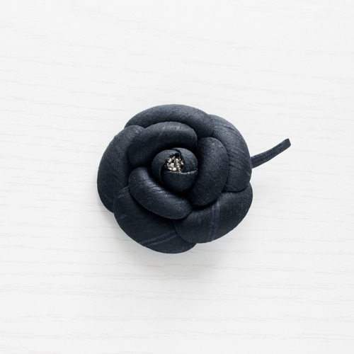 シャネルカメリアコサージュ濃紺