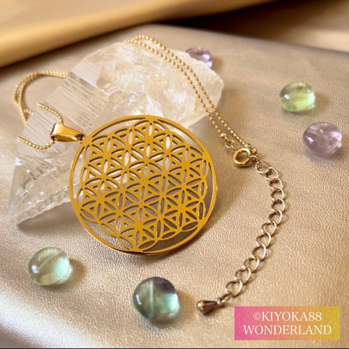 2025年は金色！フラワーオブライフ【神聖幾何学】貴女が内側から輝く