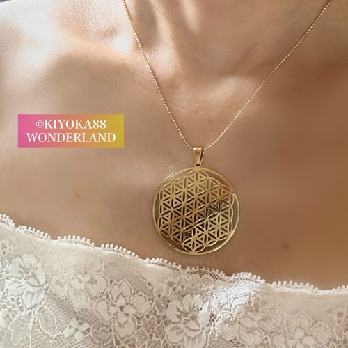 2025年は金色！フラワーオブライフ【神聖幾何学】貴女が内側から輝く