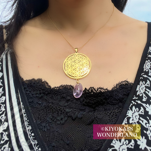 2025年は金色！フラワーオブライフ【神聖幾何学】貴女が内側から輝く