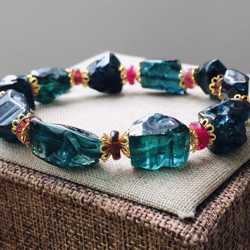 イギリス発送 トップグレード 天然 インディゴライト原石ブレスレット  