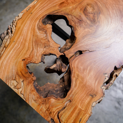 欅　テーブル大古木穴空き１枚板輪切　リバーシブル OK！メルカリ頼める便発送❗ 欅 テーブル大古木穴空き1枚板輪切 リバーシブル OK！メルカリ頼める便