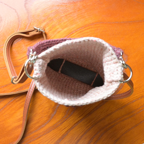 「ポケットがかわいい２wayスマホポシェット」（ピンク）　手編み　コットン素材 5枚目の画像