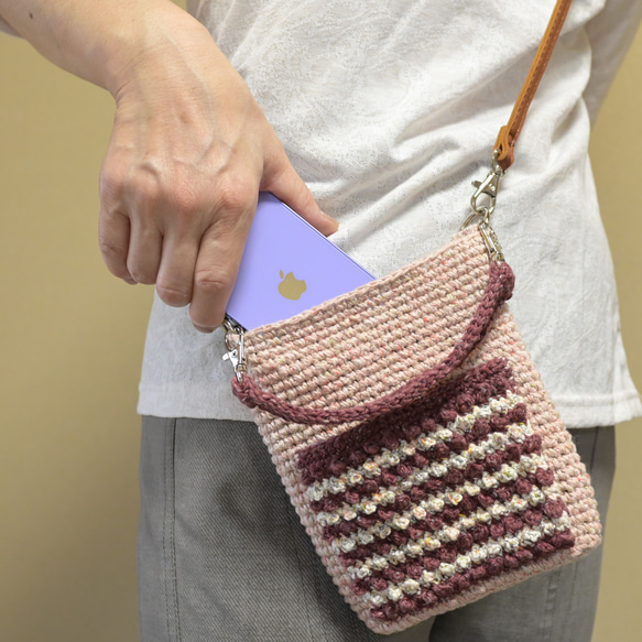 「ポケットがかわいい２wayスマホポシェット」（ピンク）　手編み　コットン素材 8枚目の画像