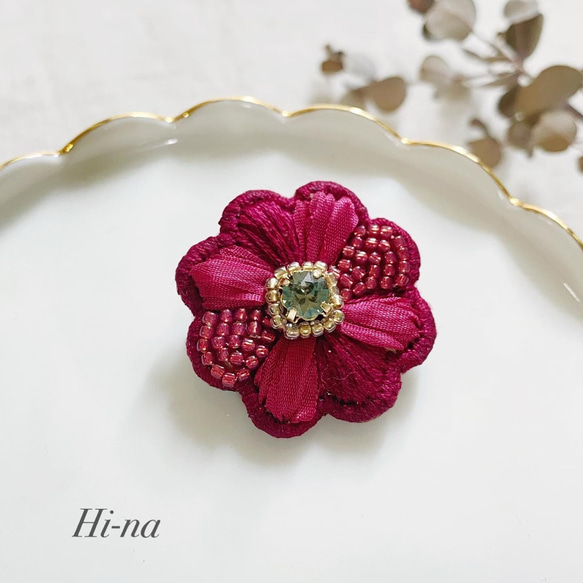 チョコレートコスモス刺繍ブローチ 秋色秋桜 ブローチ Hi-na 通販 