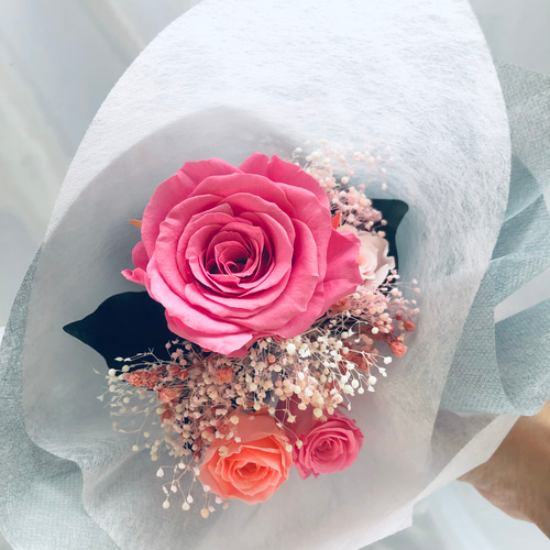 レンデフロール　プリザーブドフラワー 置物　ピンク　薔薇　バラ　かすみ草 レンデフロール ボトルフラワー プリザーブドフラワー バラ