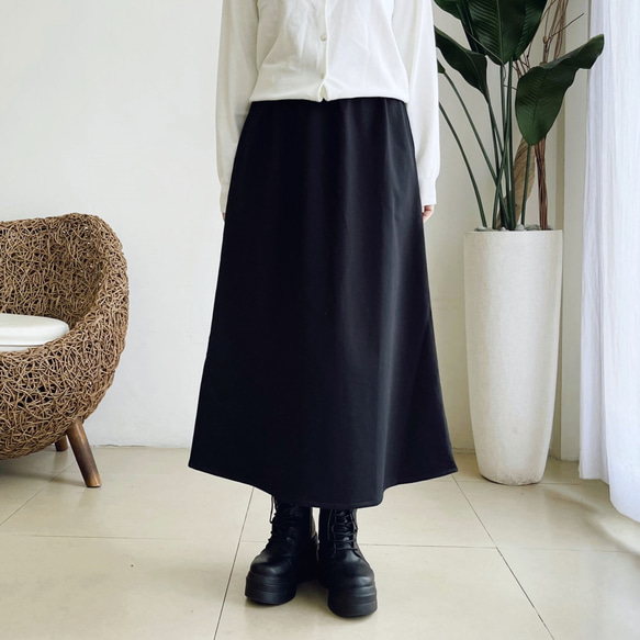 スウェット素材♪広がりの少ないAラインスカート（Black） 5枚目の画像