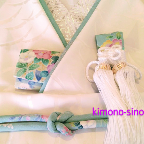 懐剣 筥迫 伊達襟 刺繍半襟 4点セット 懐剣 筥迫 伊達襟 刺繍半襟 4