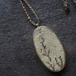 dendrite brass necklace (usugiri) 3枚目の画像