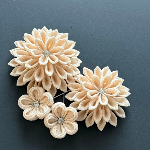 受注制作》つまみ細工 髪飾り 結婚式 成人式 卒業式 七五三 生成り