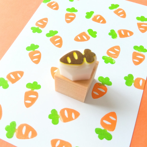 消しゴムはんこNo.302 ちびうさとにんじん 消しゴムはんこNo.302 ちびうさとにんじん 消しゴムはんこNo.302