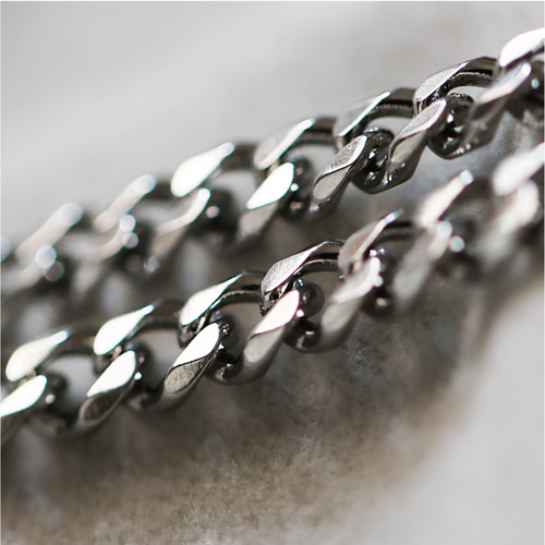 幅7mm 喜平チェーン 喜平ネックレス ごつめ 太め 重厚 サージカル