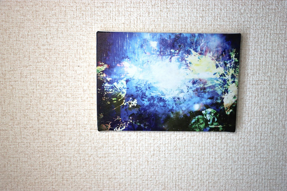 「雨と滝つぼ」Ａ５サイズ　キャンパスプリント　アート　コンパクト　青　雨　滝　滝つぼ　ブルー　自然　神秘的　インテリア 8枚目の画像