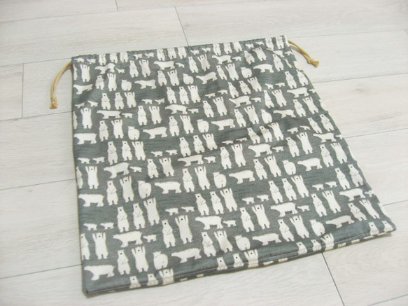 47-40◆送料無料♪◆ループ選択式＊大きな巾着袋◆５０×５０ｃｍ◆ほっこりしろくま◆お着替え袋＊体操着袋に♪グレイ 2枚目の画像