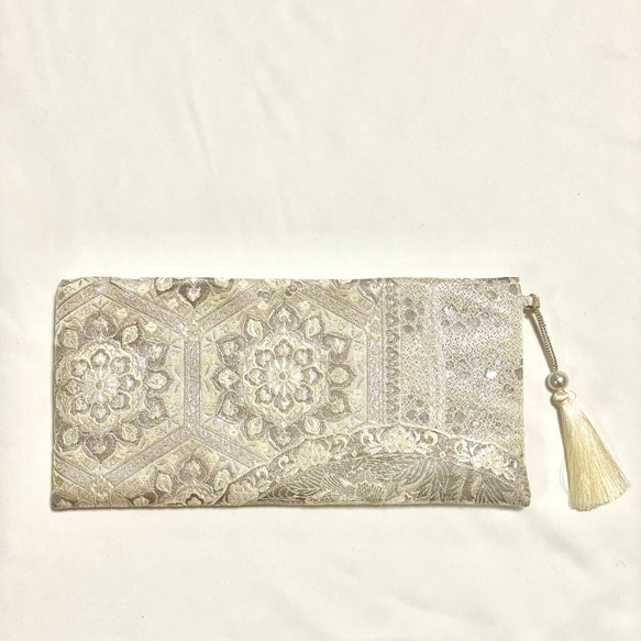 西陣織　プラチナ箔　絹帯　2way クラッチバッグ　パーティーバッグ　和装バッグ　着物バッグ　結婚式　成人式 3枚目の画像