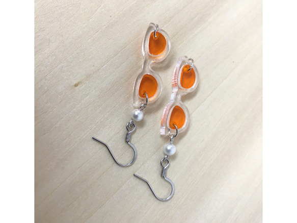 eyeglasses  sunglasses earring with lenses 第14張的照片