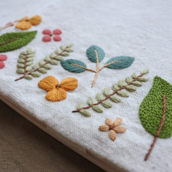 季節の歩み　刺繍　文庫本　ブックカバー　 4枚目の画像