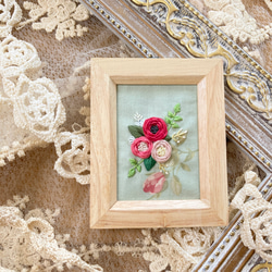 刺繍フレーム Rose bouquet ローズ・ブーケ 壁掛けファブリックパネル インテリアパネル 3枚目の画像