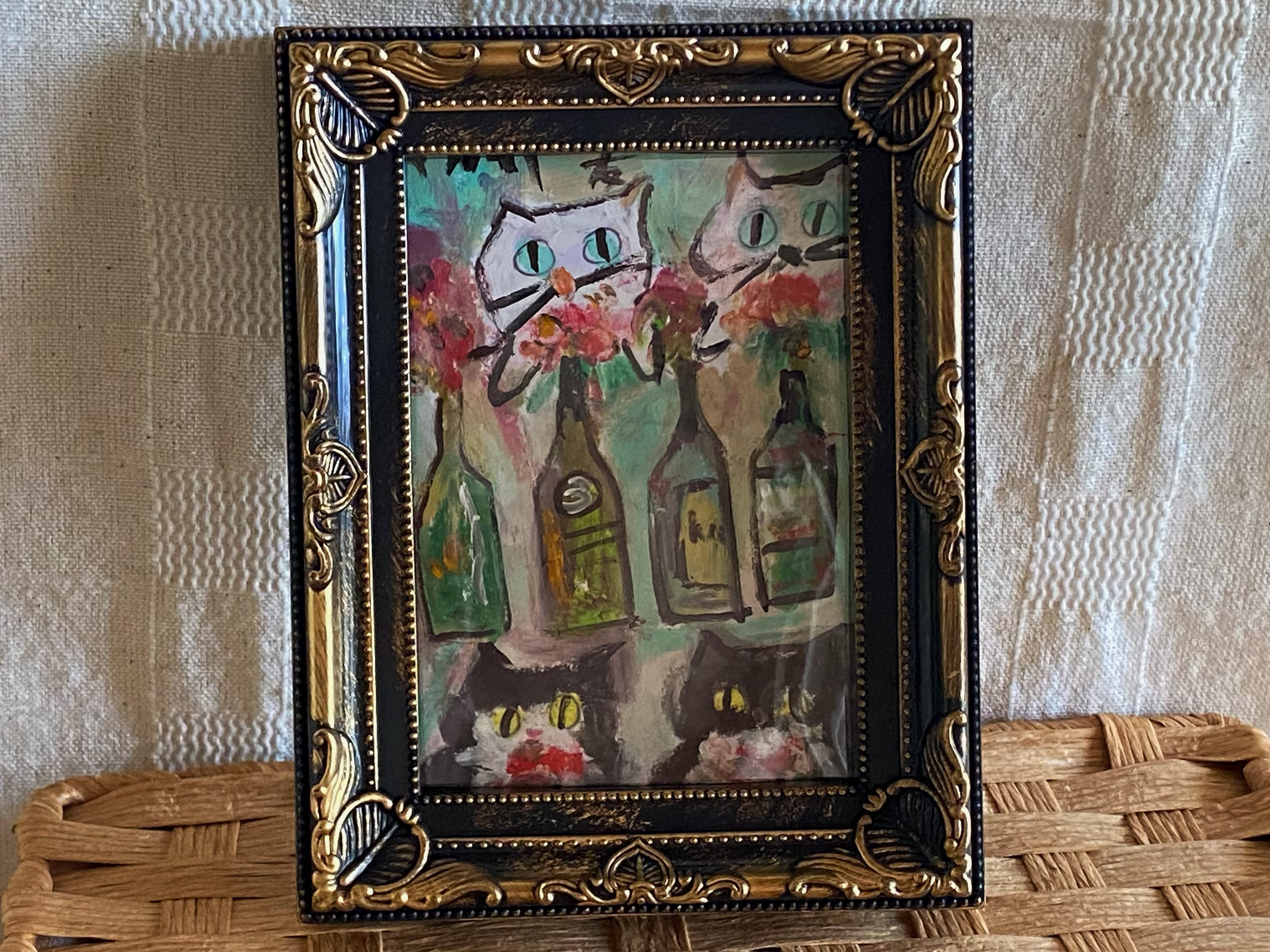 絵画 。壁掛け絵原画【部屋の中で花瓶を片付ける少女と楽しく遊ぶ2匹のシャム猫】 絵画 。壁掛け絵原画【部屋の中で花瓶を片付ける少女と楽しく